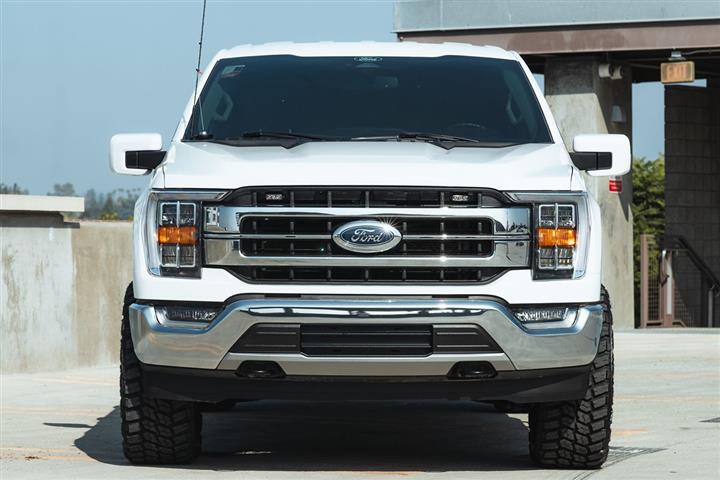 2022 F-150 LARIAT image 5