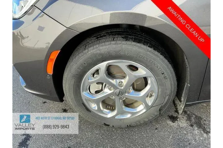 $24697 : Chrysler Pacifica 2022 AWD L image 6