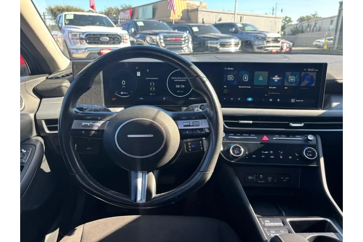 2024 Sonata SEL image 8