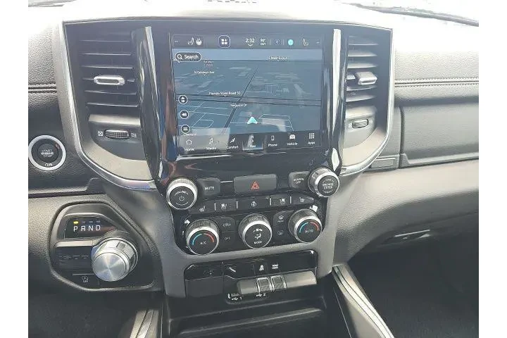 $17394 : Chevrolet Malibu 2024 LT 4dr image 7