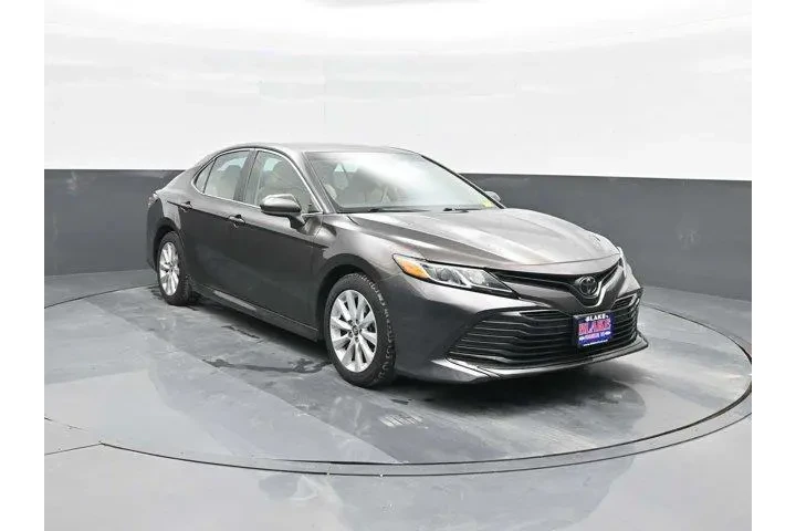 $17886 : Toyota Camry 2019 LE 4dr Sed image 6