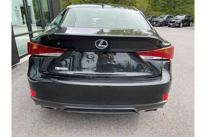 $21995 : Lexus IS 300 2018 AWD 4dr Se image 3
