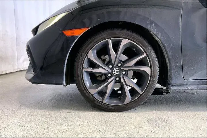 $17981 : Honda Civic 2018 Sport 4dr H image 6