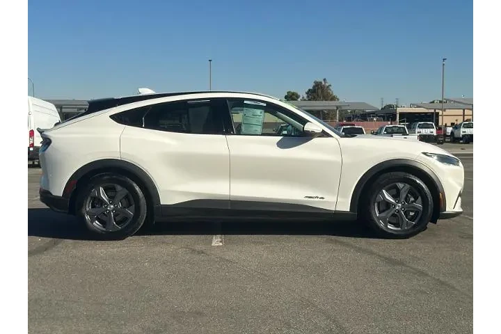 $23605 : Ford Mustang Mach-E 2021 AWD image 2