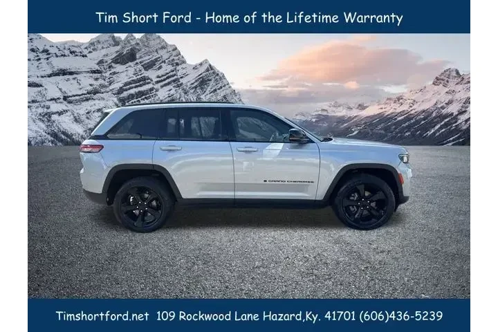 $28222 : Jeep Grand Cherokee 2024 4x4 image 3