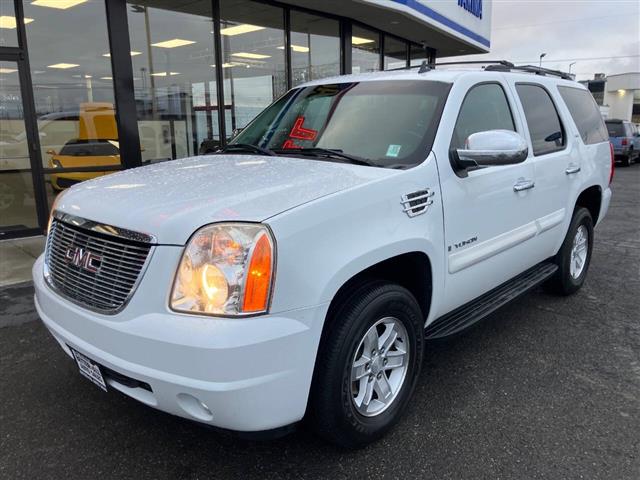 $7999 : 2008 GMC Yukon image 1