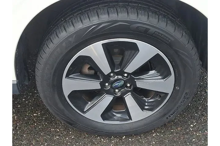 $14997 : Subaru Forester 2018 AWD 2.5 image 8