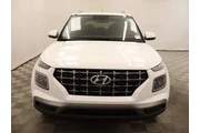 $21999 : Hyundai VENUE 2026 SEL 4dr C thumbnail