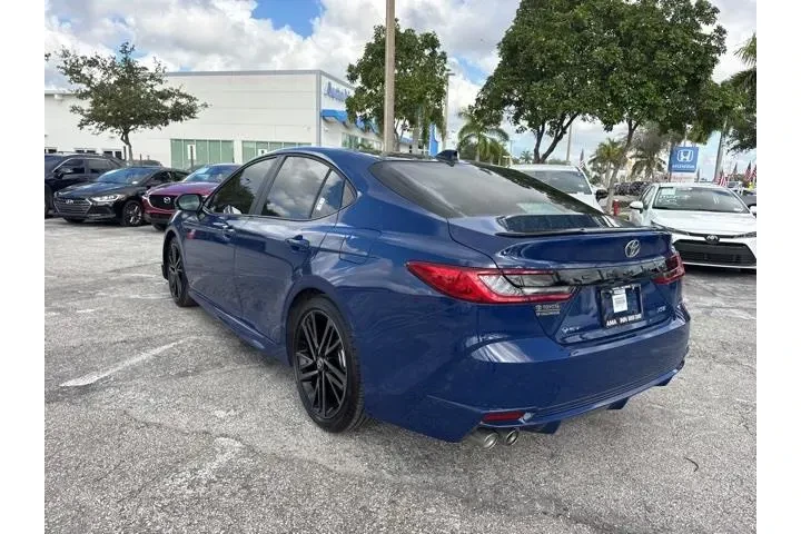 $30988 : Toyota Camry 2025 SE 4dr Sed image 5