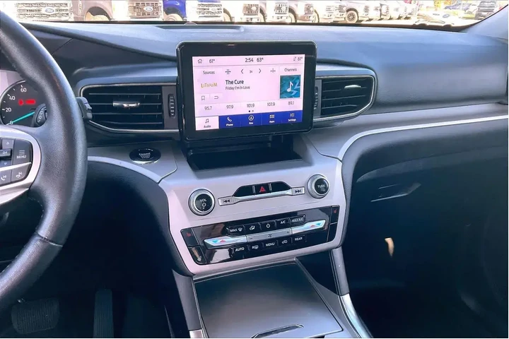 $30888 : Ford Explorer 2023 AWD XLT 4 image 6