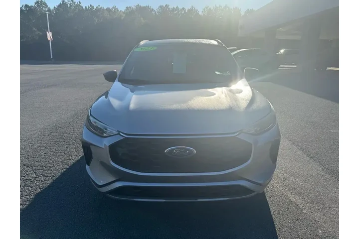 $21292 : Ford Escape 2023 ST-Line 4dr image 3