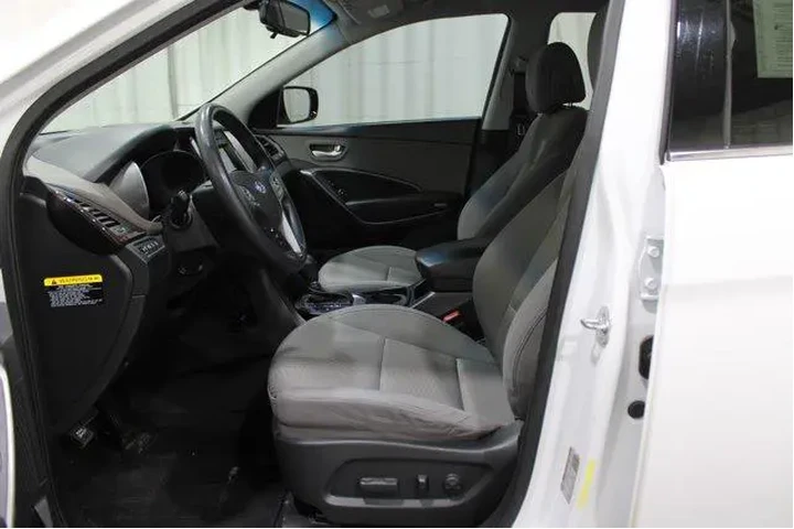 $11982 : Hyundai SANTA FE Sport 2017 image 3