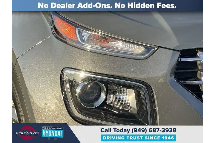 $19988 : Hyundai VENUE 2025 SEL 4dr C image 7