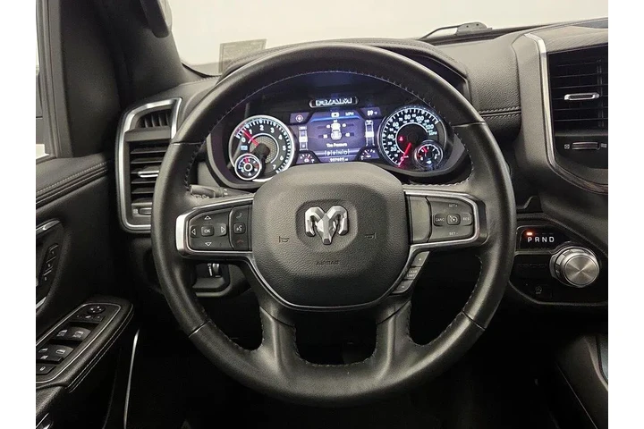 $31998 : Ram 1500 2024 4x2 Laramie 4d image 10