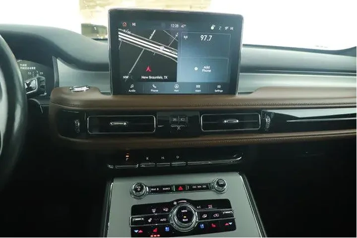 $30994 : Lincoln Aviator 2021 Reserve image 4