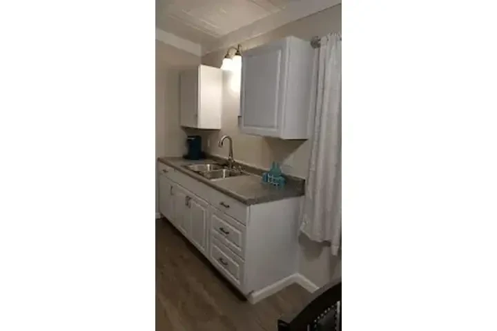 $1600 : $1600 UTILIDADES INCLUIDAS image 2