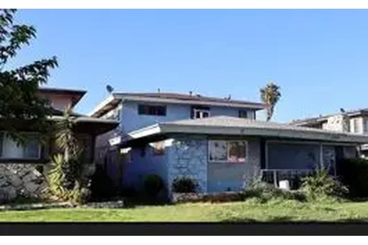 SE RENTA CASA EN GARDENA image 3