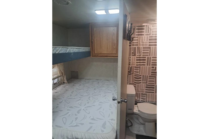 $900 : TRAILER RV image 7