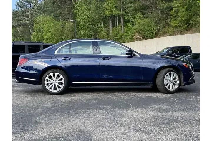 $19490 : Mercedes-Benz E-Class 2017 A image 2