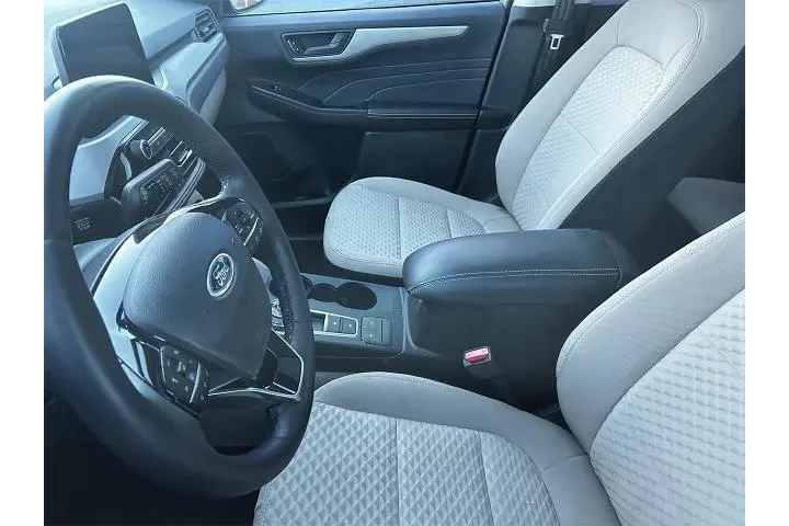 $18995 : Ford Escape 2022 SE 4dr SUV image 9