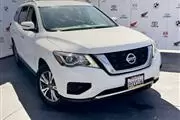 Used 2018 Pathfinder FWD SV f en Orange County