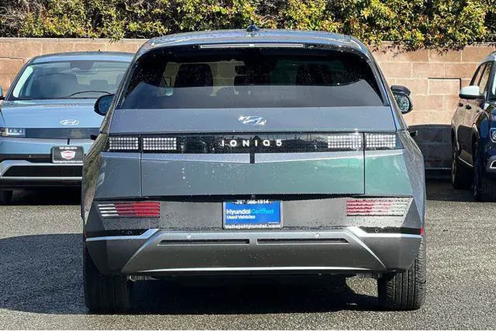 $24690 : Hyundai IONIQ 5 2024 SEL 4dr image 7