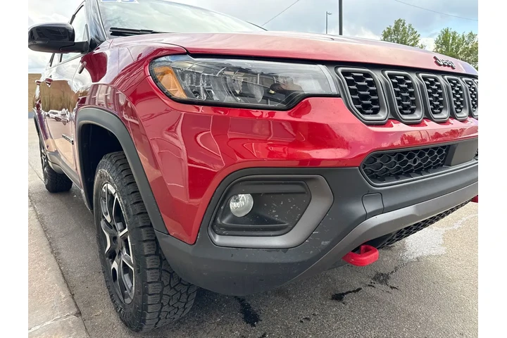 $24995 : 2025 Compass Trailhawk 4x4 image 8