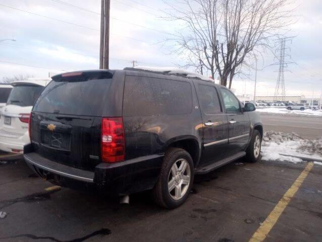 $11750 : 2012 Suburban LTZ image 4