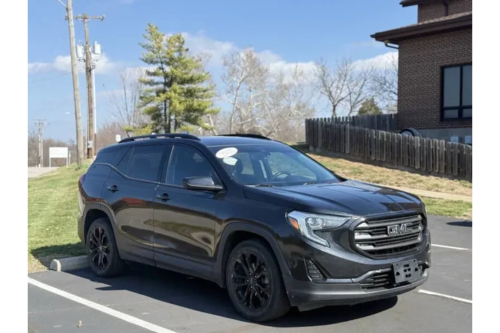 $9999 : 2020 GMC Terrain SLE image 3