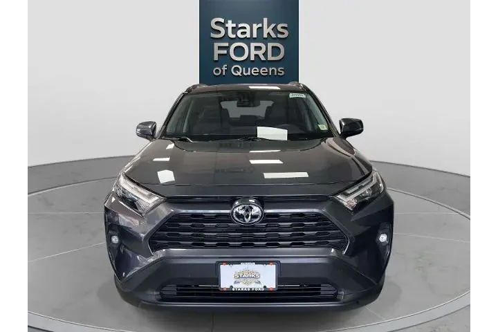 $34888 : Toyota RAV4 2023 AWD XLE Pre image 2