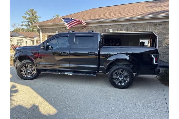 $29949 : Ford F-150 2018 4x4 XLT 4dr image 4