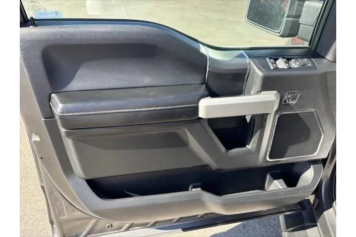 $28068 : 2015 F-150 image 10