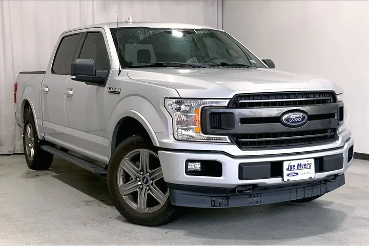 $22322 : Ford F-150 2018 4x4 XLT 4dr image 1