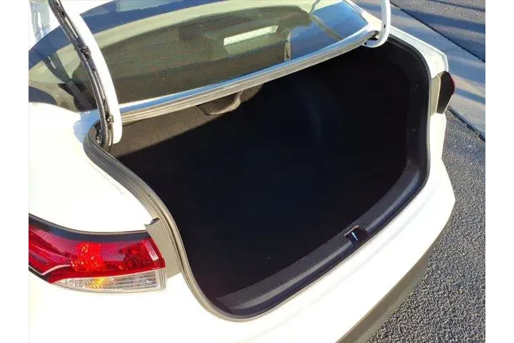 $19900 : Toyota Corolla 2024 LE 4dr S image 9