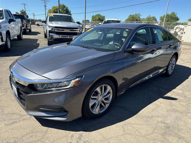 $20999 : 2018 Accord LX image 4