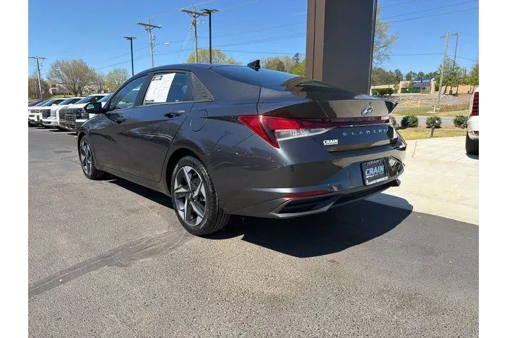 $19843 : Hyundai ELANTRA 2023 SEL 4dr image 5