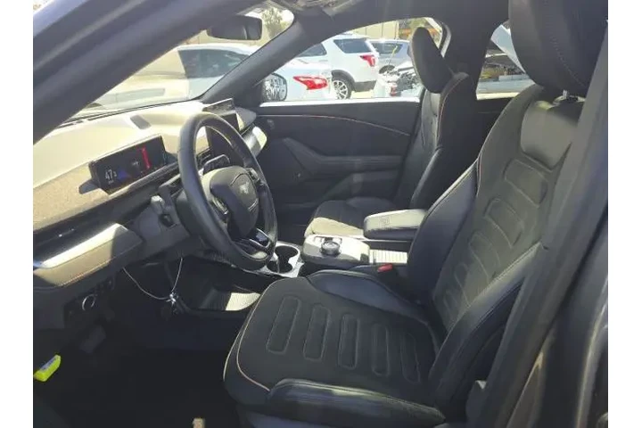 $35800 : Ford Mustang Mach-E 2023 AWD image 5