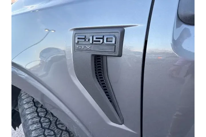 $36808 : Ford F-150 2023 4x4 XL 4dr S image 5