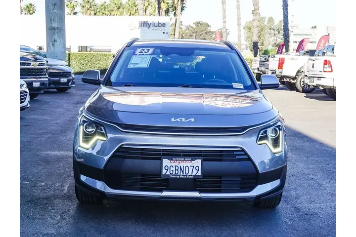 $24491 : Kia Niro 2023 EX 4dr Crossov image 2