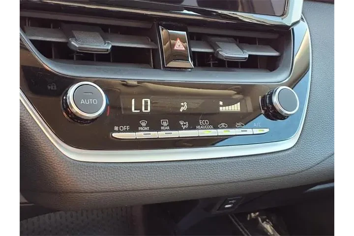 $18870 : Toyota Corolla 2024 LE 4dr S image 9