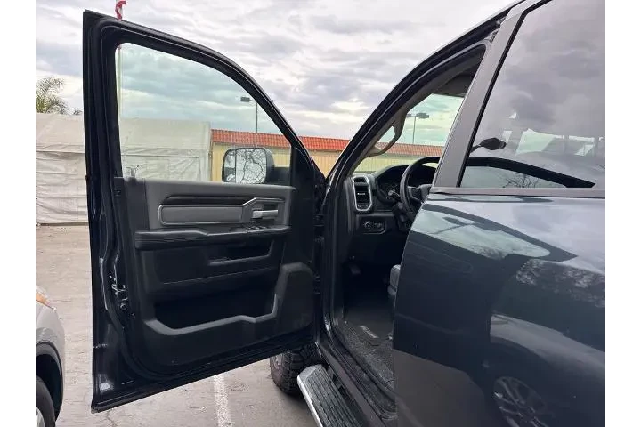 $46500 : Ram 2500 2019 4x4 Big Horn 4 image 3