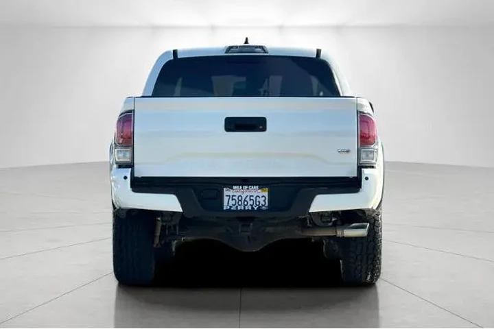 $36995 : Toyota Tacoma 2022 4x2 TRD O image 4