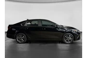 $18138 : Kia Forte 2023 LXS 4dr Sedan thumbnail