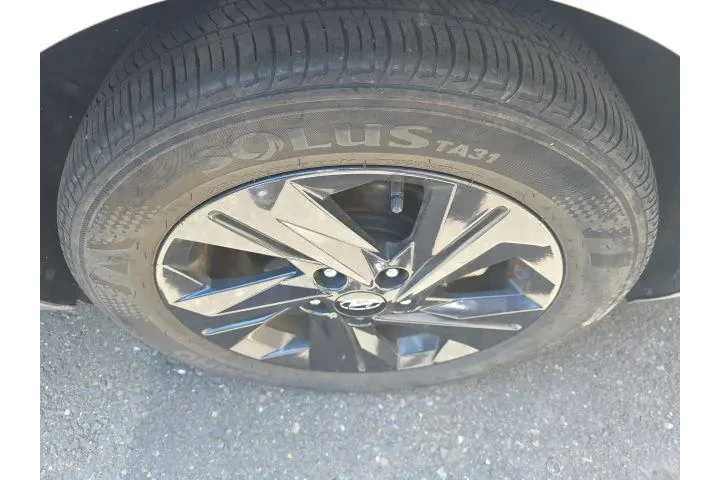 $19083 : Hyundai ELANTRA 2023 SEL 4dr image 6