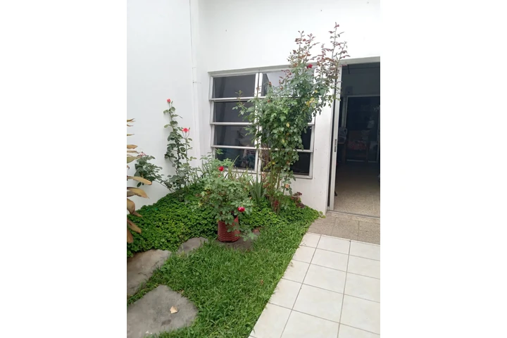$350000 : Arriendo Apartaestudio image 1