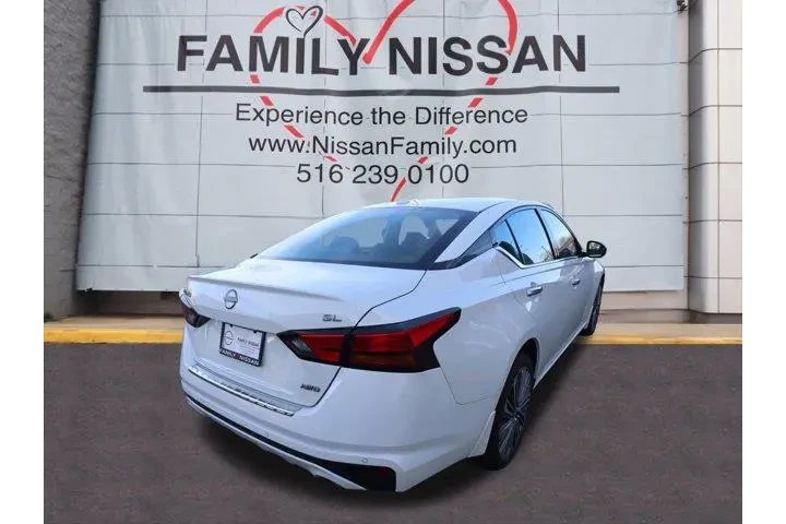 $28709 : Nissan Altima 2023 AWD 2.5 S image 4