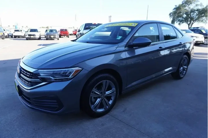 $20988 : Volkswagen Jetta 2024 SE 4dr image 3