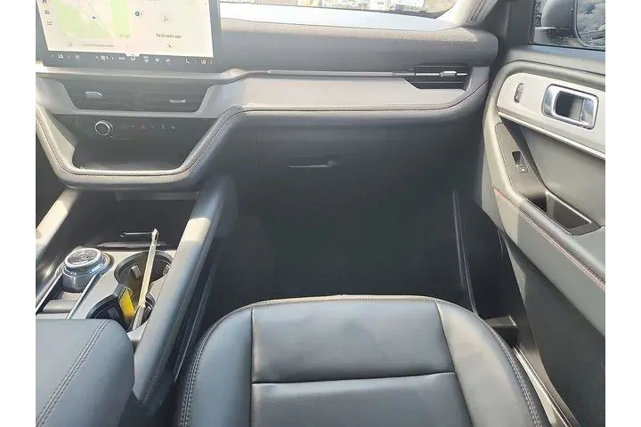 $39999 : Ford Explorer 2025 AWD Activ image 9
