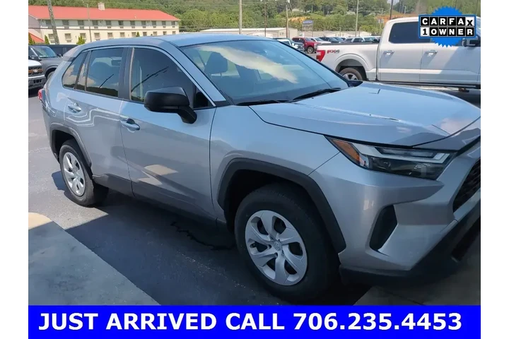 $24000 : Toyota RAV4 2023 LE 4dr SUV image 1