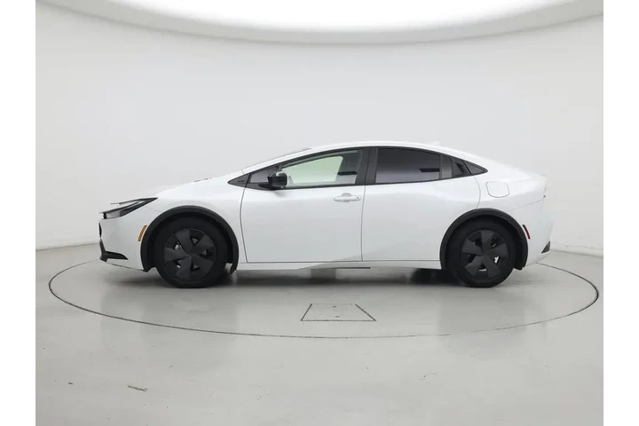$28998 : Toyota Prius 2025 LE 4dr Hat image 3